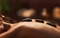 Massage Abhyanga aux Pierres Chaudes ~ 60 minutes